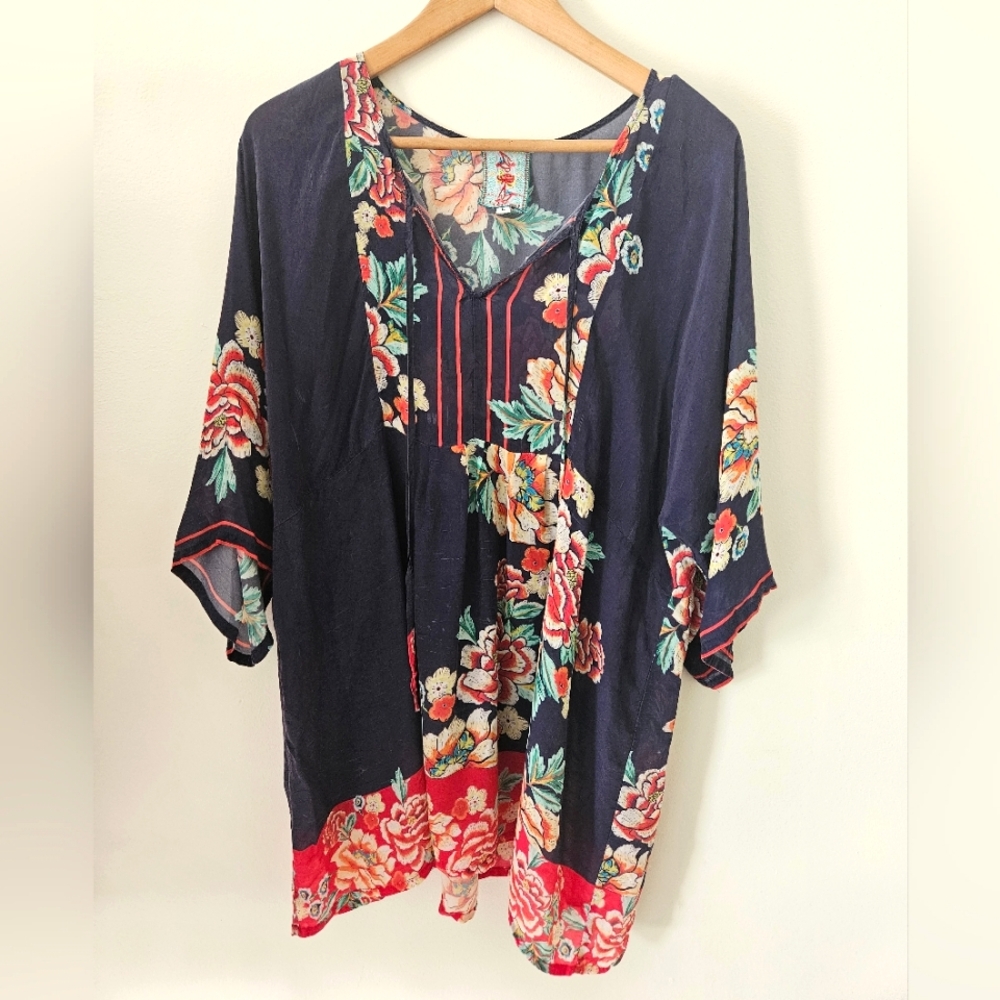 Johnny Was vneck floral tunic